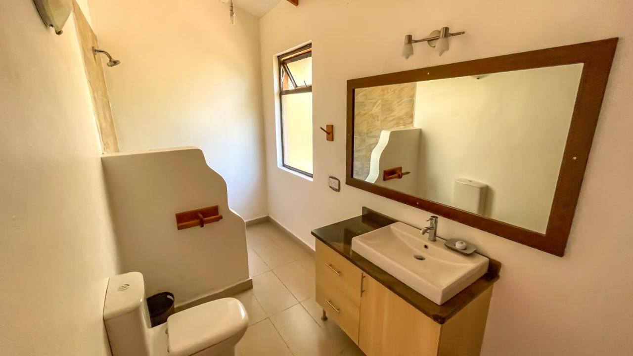 The Senna House Villa Nakuru Bagian luar foto